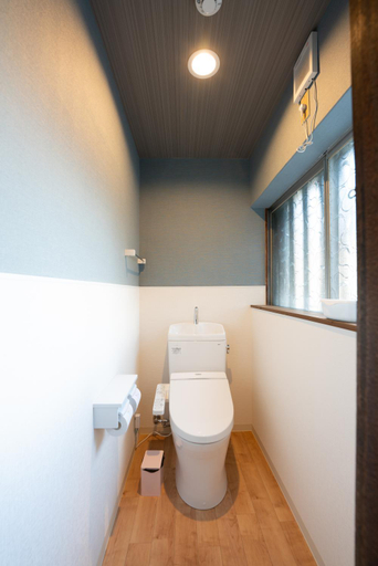 Bathroom 2, B&B MIKAWA 3 - Kanazawa Fish Harbour, Hakusan