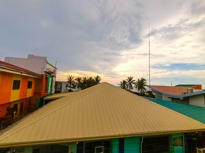 Exterior & Views 1, Manzil Anilao B&B, Mabini