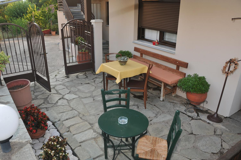 Others 3, GUESTHOUSE BLOUTSOS ROOMS, Thessaly