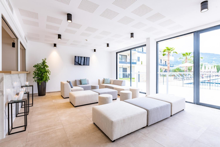 Public Area 4, Excellent apartment on the Cote dAzur, Alpes-Maritimes
