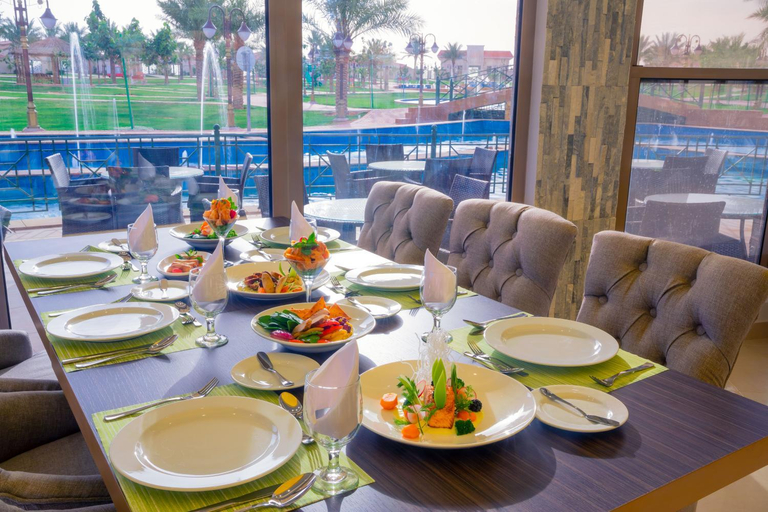 Food & Drinks 3, Swiss Luxury Villas