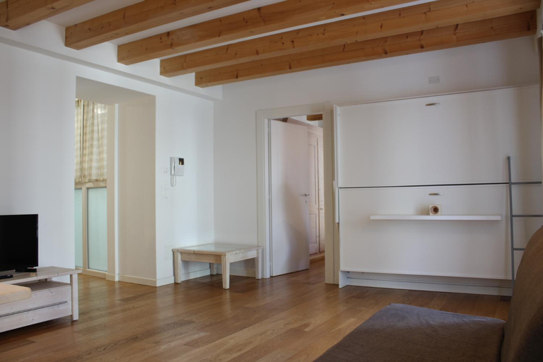 4, Trentino Apartments - Il Gufo Vacanze, Trento