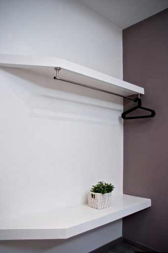 Others 5, B&B Roma Naif, Rome