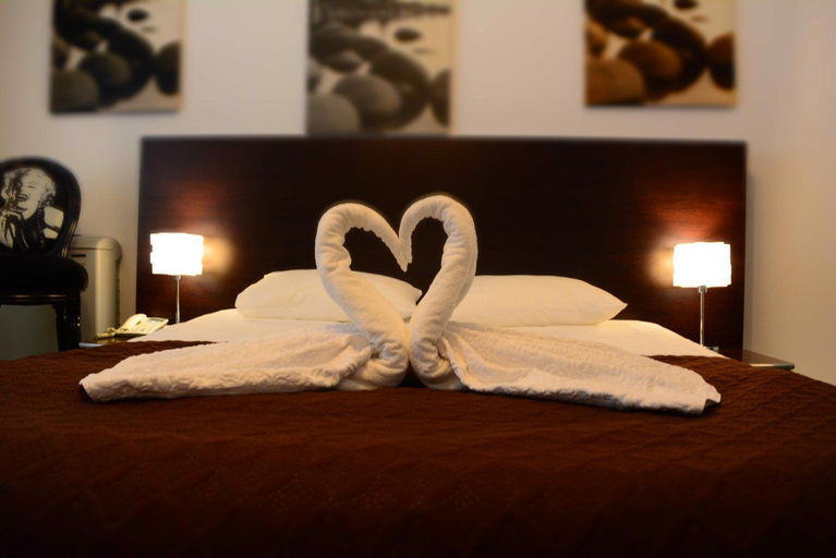 Others 3, Motel Anghel, Galati