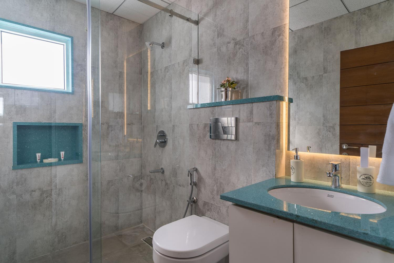 Bathroom 3, SKYLA Studios & Suites Jubilee Hill, Hyderabad