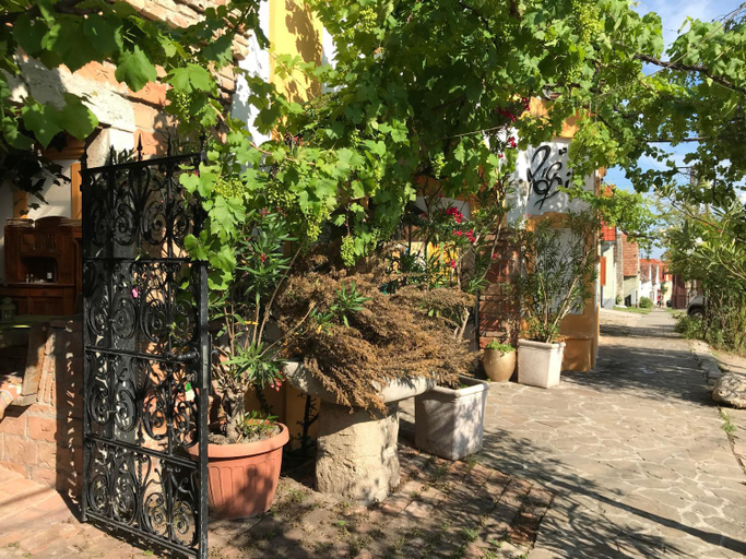 Others 3, Raspi Apartman Etterem es Boraszat, Sopron-Fertőd