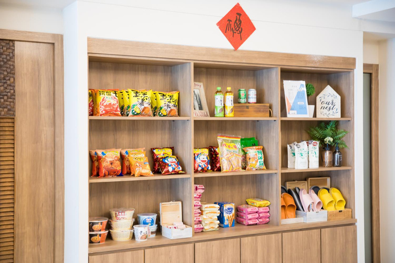Food & Drinks 5, Lovestar Lakeside Hotel-Starlight Building, Pingtung