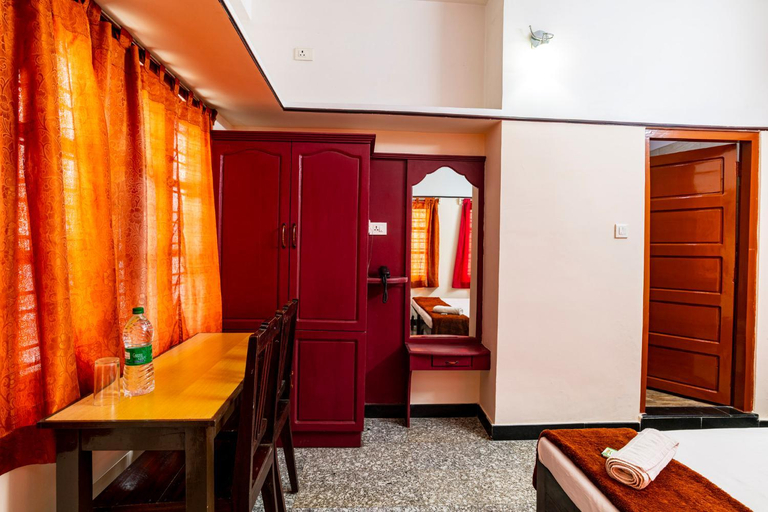 Others 4, ANADIYIL LEELAKRISHNA INN, Ernakulam