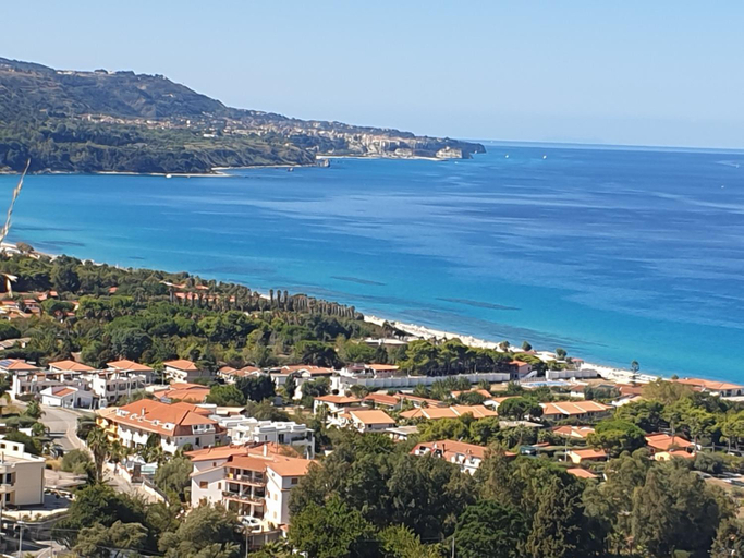 Others 3, Residence Emmesse, Vibo Valentia