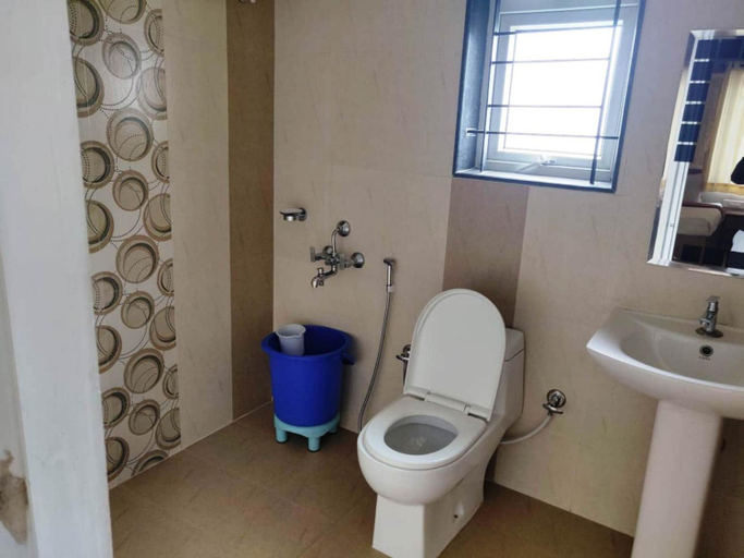 Bathroom 3, DEW DROP INN, The Nilgiris