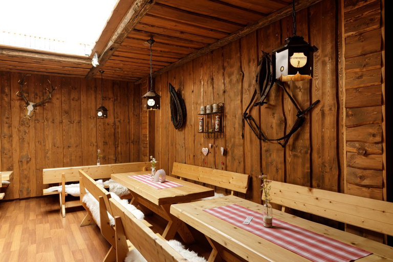Food & Drinks 2, Lowenbrau am Kohlmarkt, Harz