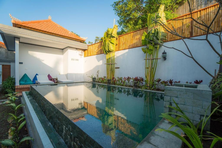 Swimming Pool 9