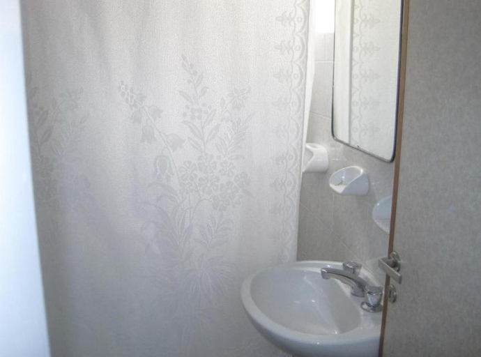 Bathroom, Apart Hotel Magali, Capital