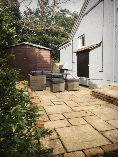 Summer Breeze. 3-bed apartment close to the beach, Poole