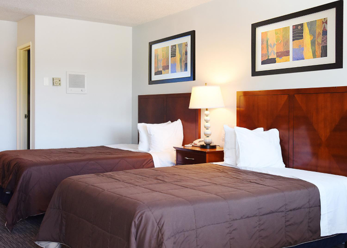 Bedroom, GREELEY UNIVERSITY INN/ GREELEY INN, Weld