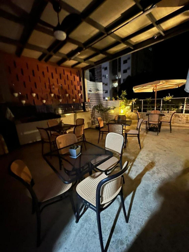 Food & Drinks 2, studio 101 | wifi | JC STAYS, Belém