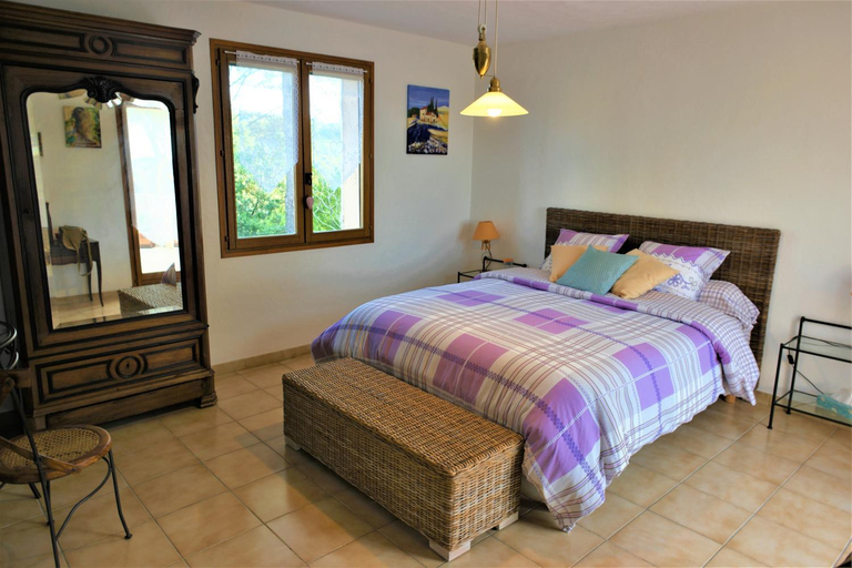 Others 4, Chambre d hotes de la Louve, Var