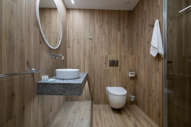 Bathroom 3, Hotel Jarzebata, Cieszyn