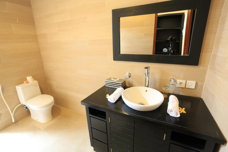 Bathroom 5, Luna Llena Villas, Gianyar