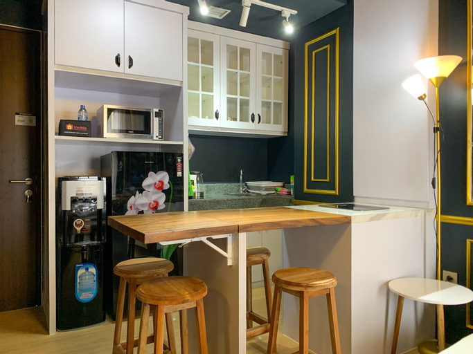 Dining Room 10