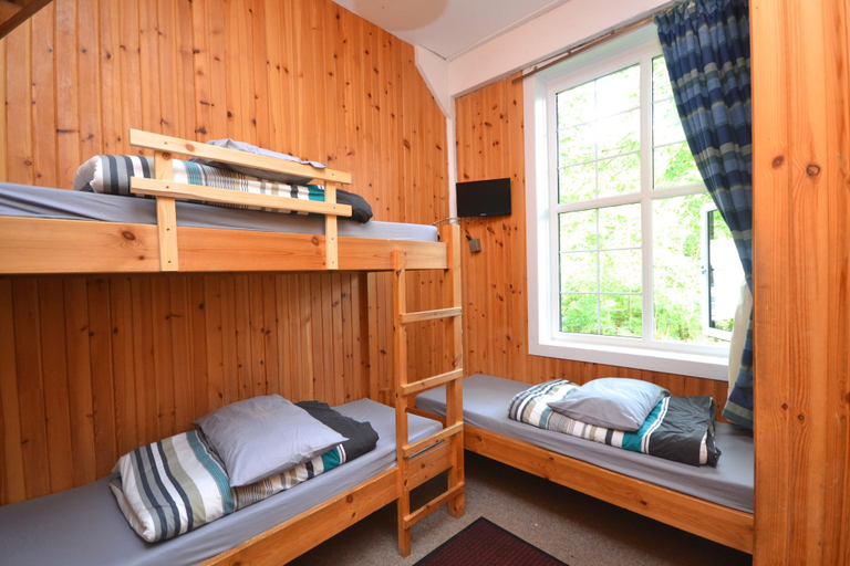 Bedroom 2, Blackwater Hostel and Campsite, Highland
