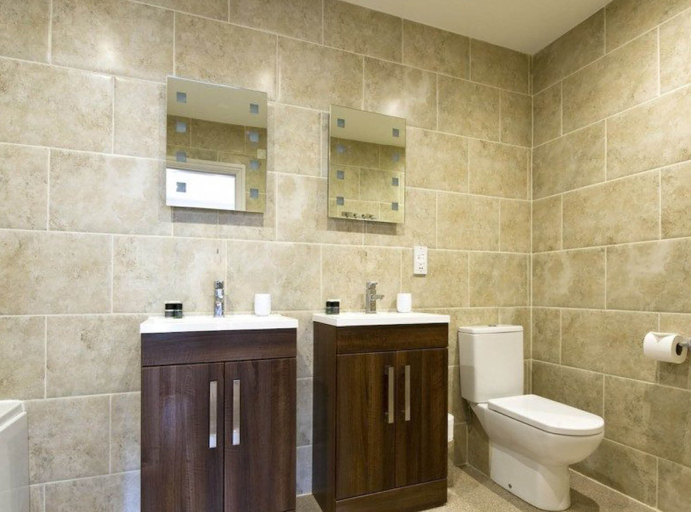 Bathroom 3, Bishops Cottage, Dorset