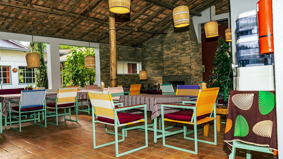 Food & Drinks 4, Isange Paradise Resort, Musanze