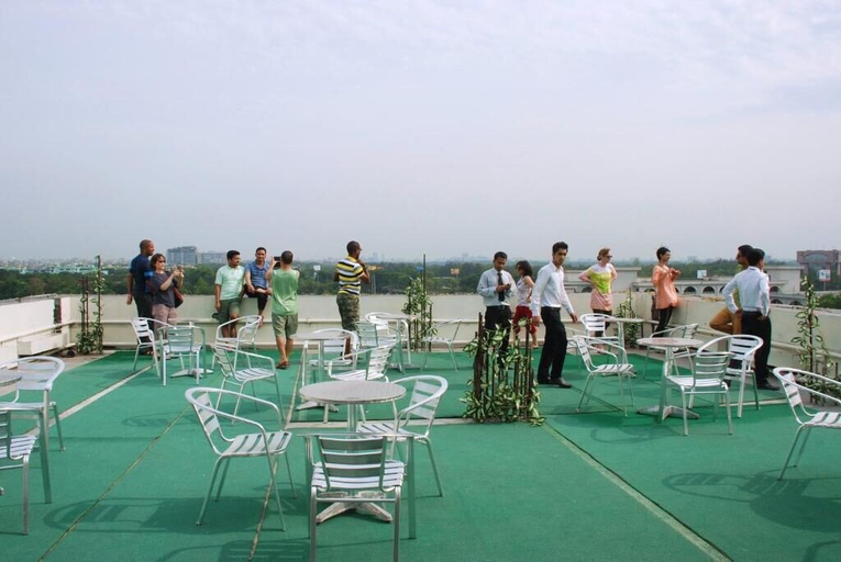 Food & Drinks 5, Hotel Holiday Xpress, Dhaka
