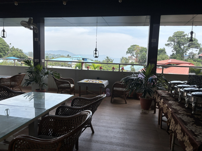 Food & Drinks 3, Hotel Bay Walk, South Andaman