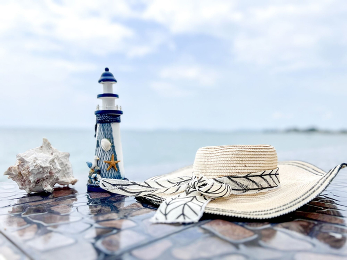 Food & Drinks, GAO Lighthouse Phala Beachfront, Ban Chang