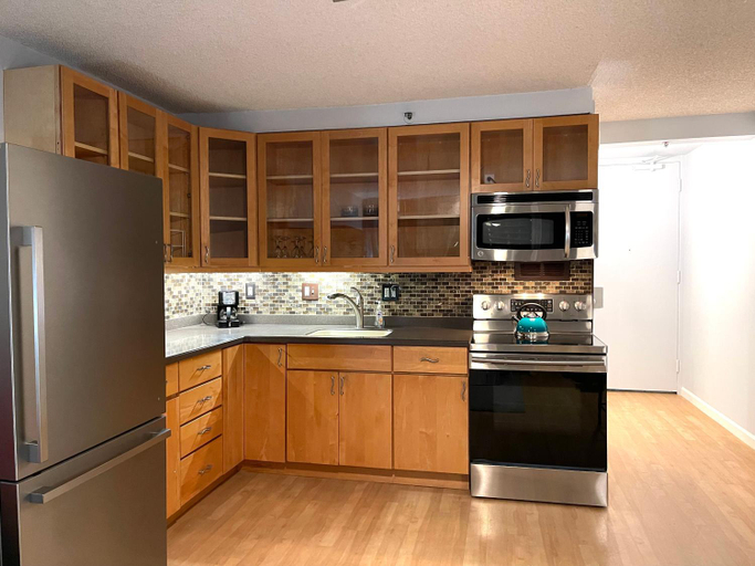 Others 4, Marine Surf by Tropical Escapes Realty, Honolulu