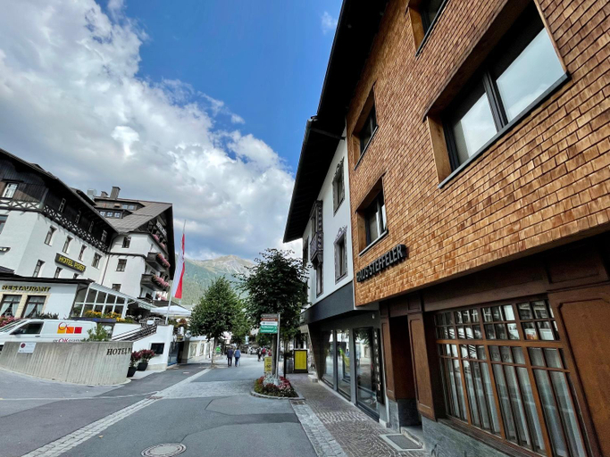 Others 4, Haus Steffeler, Landeck