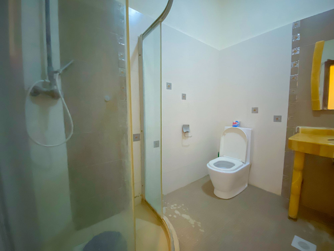 Bathroom 3, Mfalme Luxury Living, Kisauni