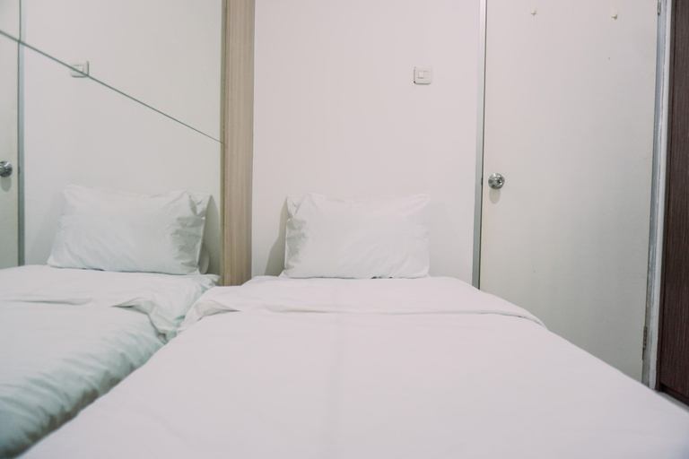 Bedroom 2, Stunning And Homey 2Br Green Bay Pluit Apartment, North Jakarta