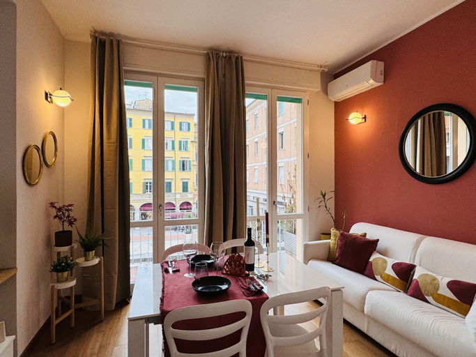 Others 4, The Little Beauty Studio, Pisa