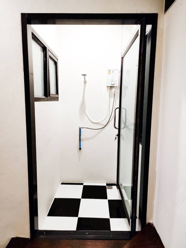 Bathroom 4