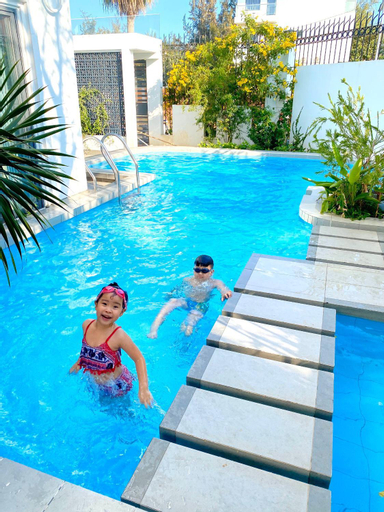 Swimming Pool 3