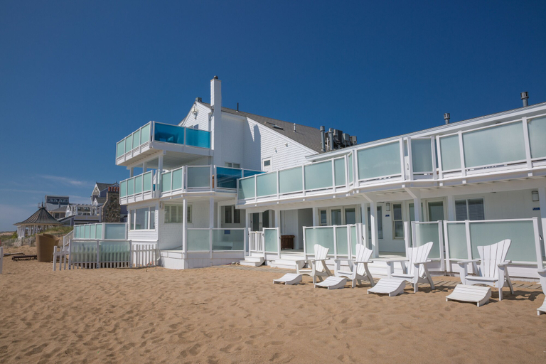 Exterior & Views 2, Blue - Inn on The Beach, Essex