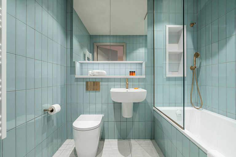 Bathroom 3, Smart North London Apartment, London