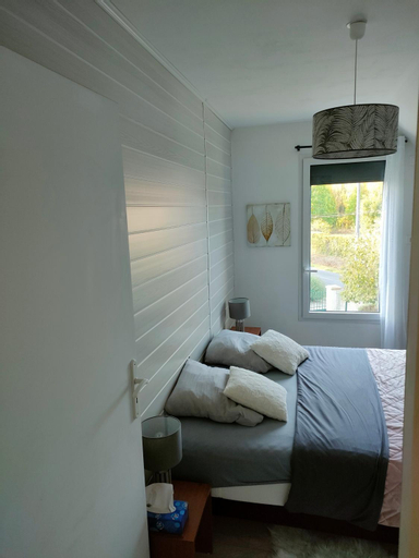 Chambre recente chez particuliers, Indre-et-Loire