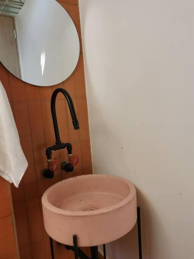 Bathroom 3, La Bonita Guesthouse, Bucaramanga