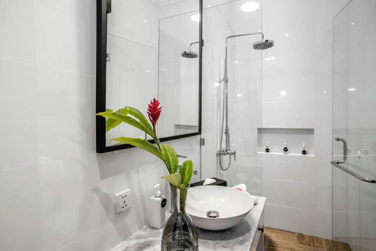 Bathroom 2, Villa Balik II Seminyak, Badung