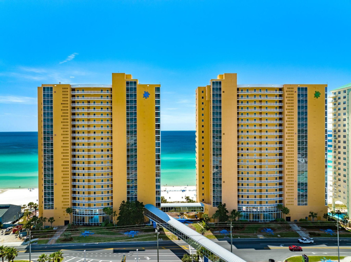 Exterior & Views 2, Splash 804e, Bay