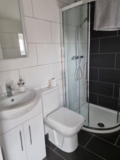 Shower 3, Granada Apartments at Pleasure Beach, Blackpool