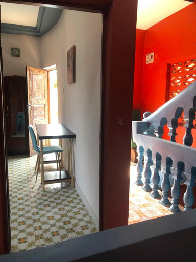 Others 5, Anayah House, Magharibi
