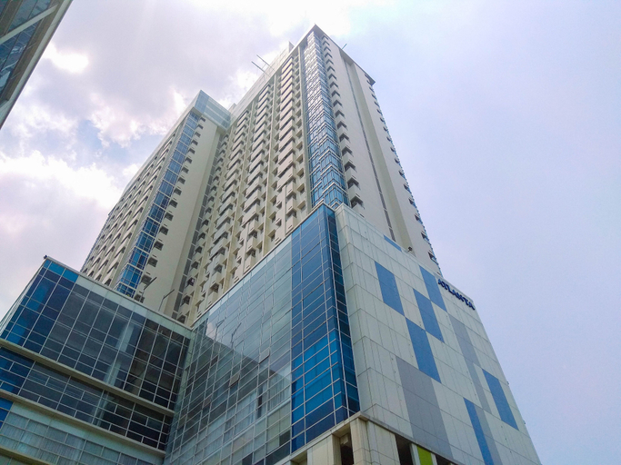 Exterior & Views 2, Elegant With Modern Design 1Br Apartment At Atlanta Residences, Depok