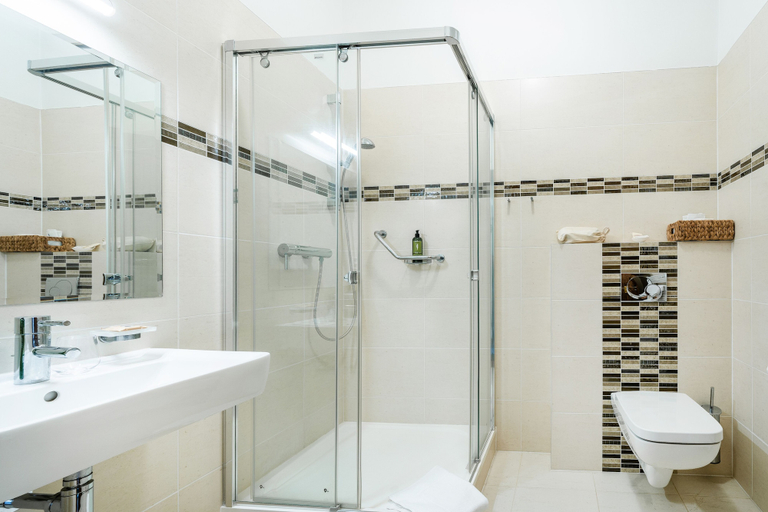 Bathroom 3, Zámek Dobřenice, Hradec Králové