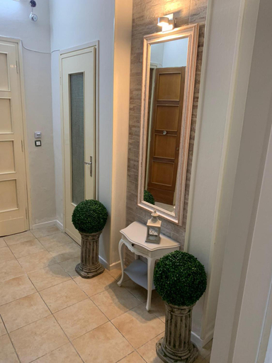 Others 4, B&B Rialto, Verona