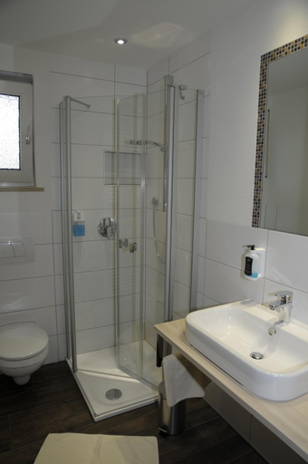 Bathroom 5, Gasthof Zur Krone, Ansbach