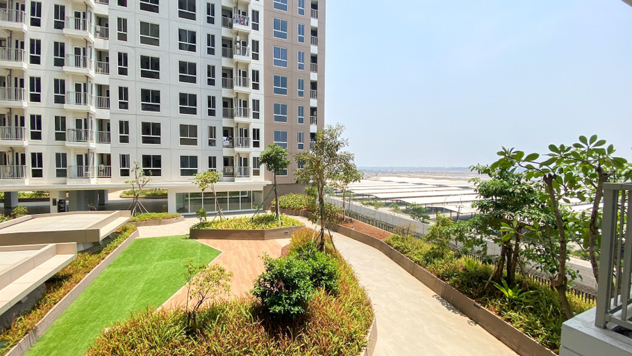 Exterior & Views, Cozy Stay Studio At 39Th Fl Tokyo Riverside Pik 2 Apartment, Tangerang